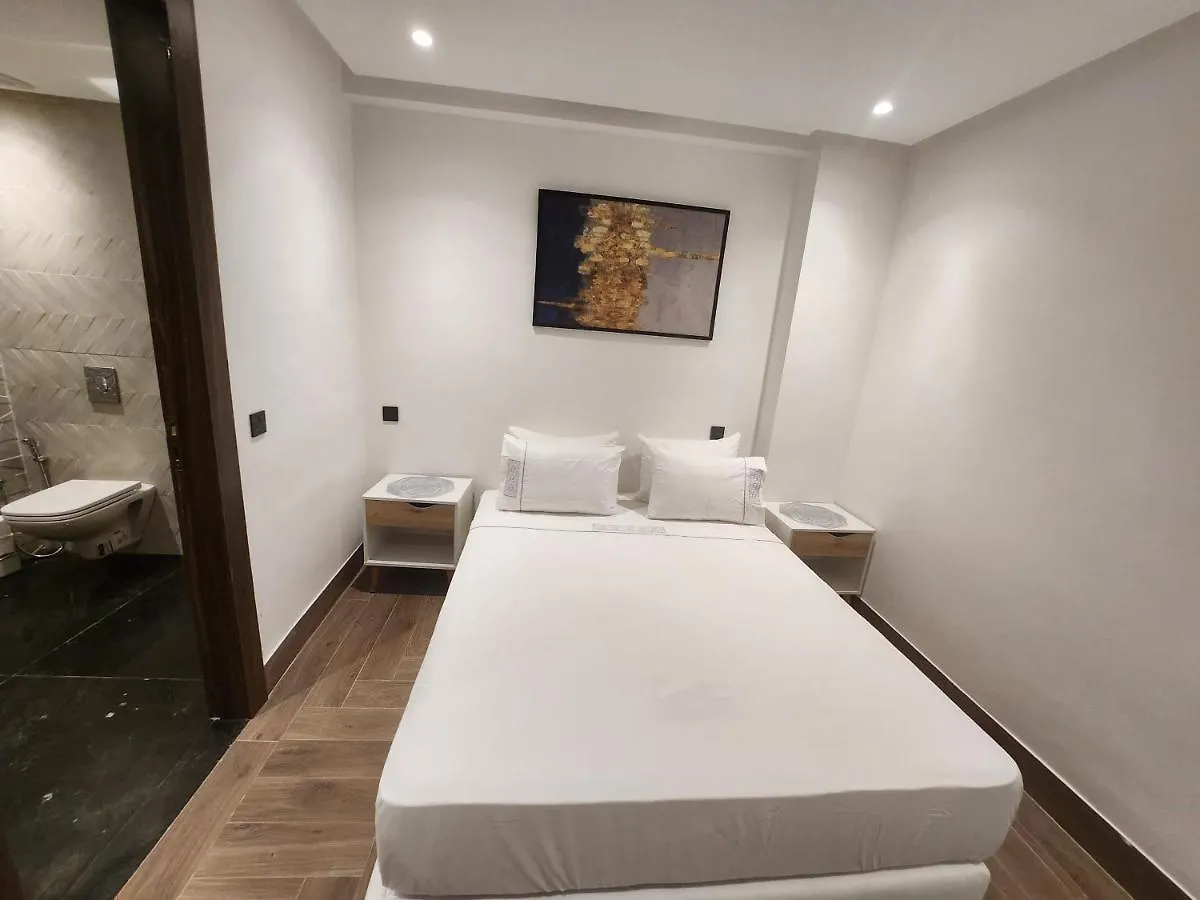 Modern Luxury Retreat: 2-Bedroom Apartment In The Heart Of Marrakech マラケシュ モロッコ