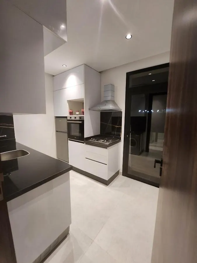 Modern Luxury Retreat: 2-Bedroom Apartment In The Heart Of Marrakech マラケシュ