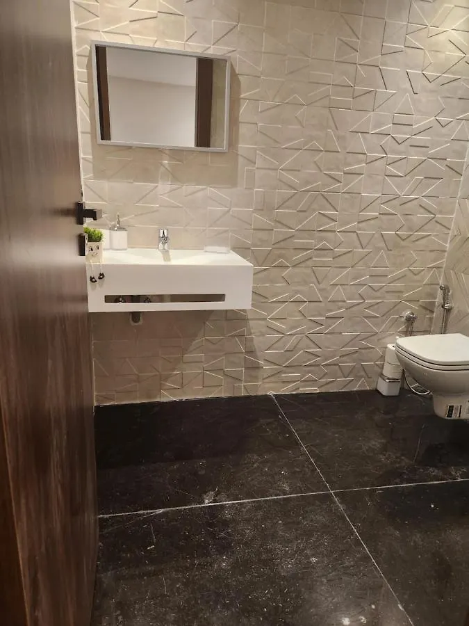 Modern Luxury Retreat: 2-Bedroom Apartment In The Heart Of Marrakech マラケシュ