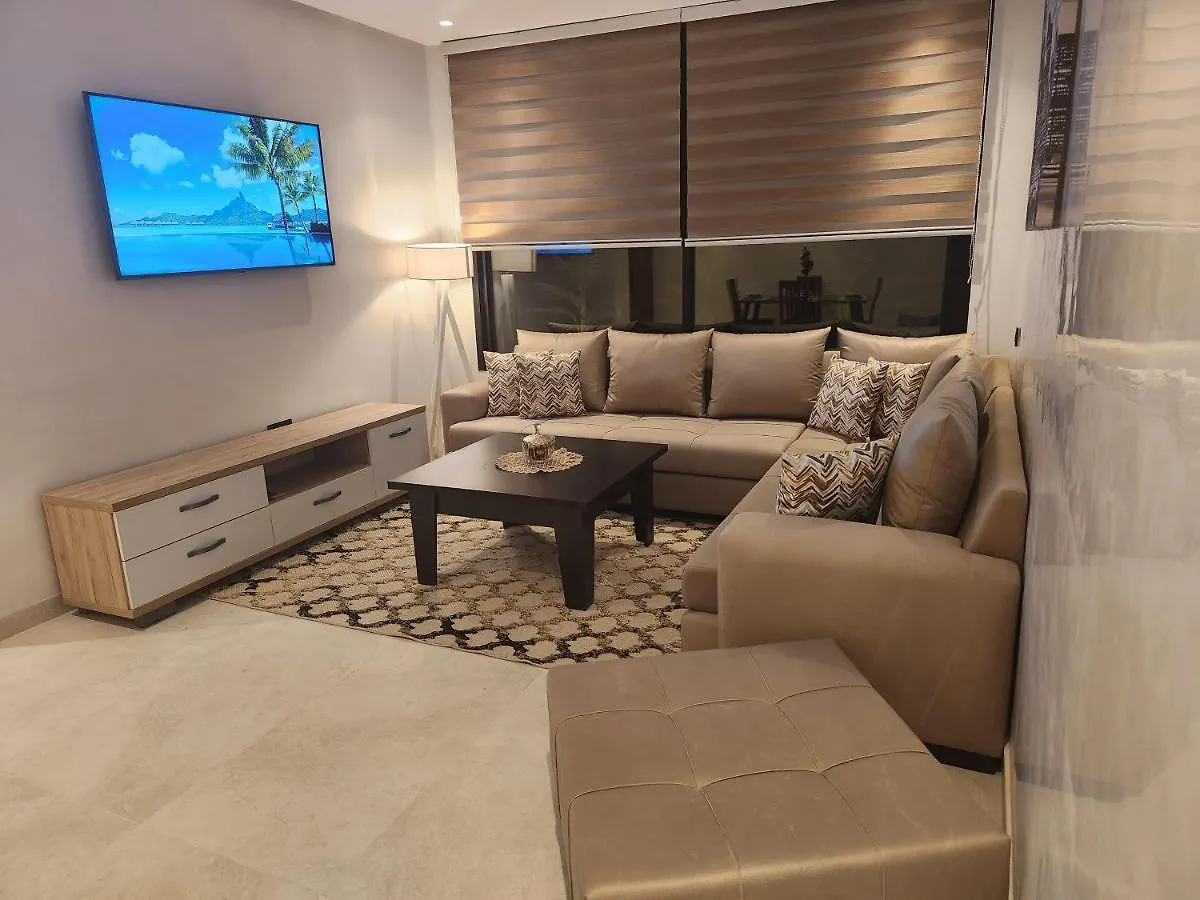 Modern Luxury Retreat: 2-Bedroom Apartment In The Heart Of Marrakech マラケシュ モロッコ
