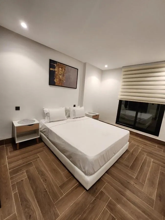 Modern Luxury Retreat: 2-Bedroom Apartment In The Heart Of Marrakech マラケシュ