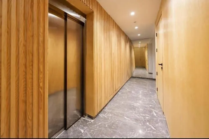 Modern Luxury Retreat: 2-Bedroom Apartment In The Heart Of Marrakech マラケシュ